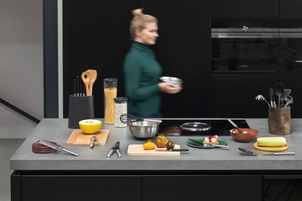  Brabantia 365188 Nylon Spatula, Large - Black: Home & Kitchen