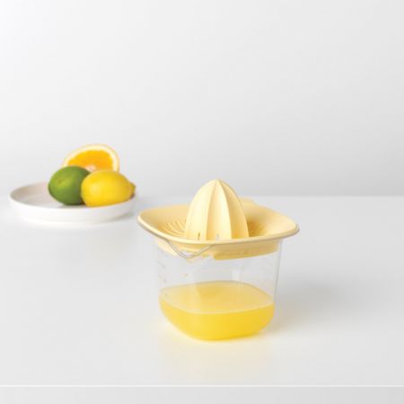 Tasty+ Juicer plus Measuring Jug, 0.5L - Vanilla Yellow | Brabantia